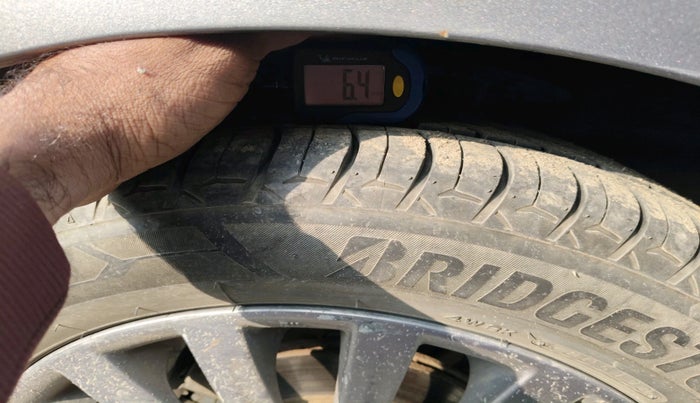 2017 Maruti Ciaz ALPHA DIESEL 1.3, Diesel, Manual, 1,07,130 km, tyre