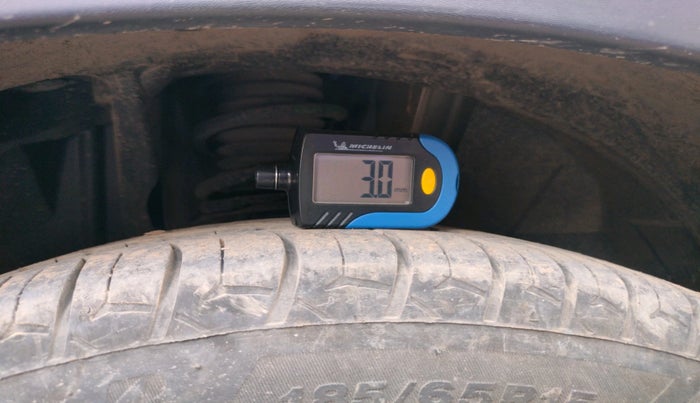 2022 Renault TRIBER RXZ, Petrol, Manual, 97,500 km, tyre