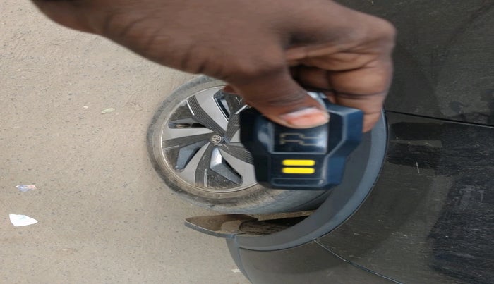 2024 MG ZS EV Essence, Electric, Automatic, 43,265 km, tyre