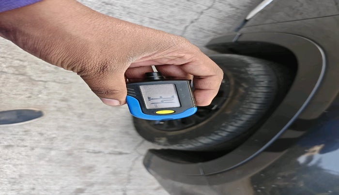 2021 Maruti Vitara Brezza ZXI, Petrol, Manual, 84,864 km, tyre