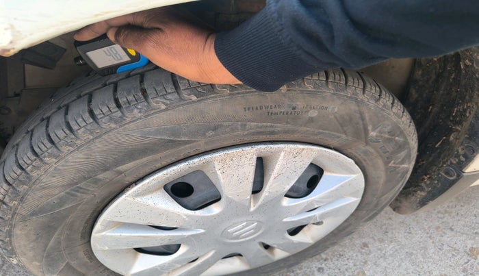 2013 Maruti Swift Dzire VXI, Petrol, Manual, 61,591 km, tyre