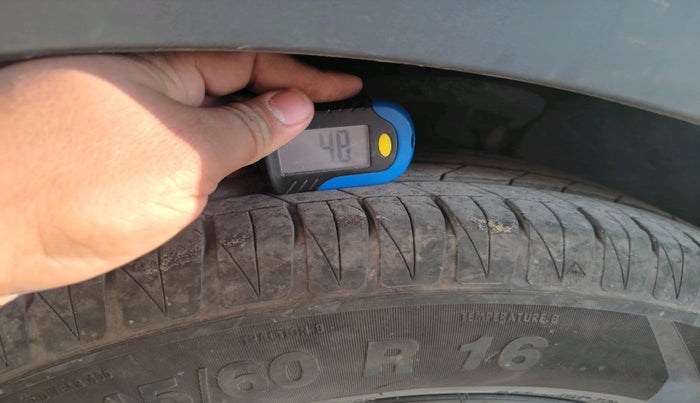 2024 KIA SONET HTK (O) 1.2 Petrol MT, Petrol, Manual, 16,470 km, tyre