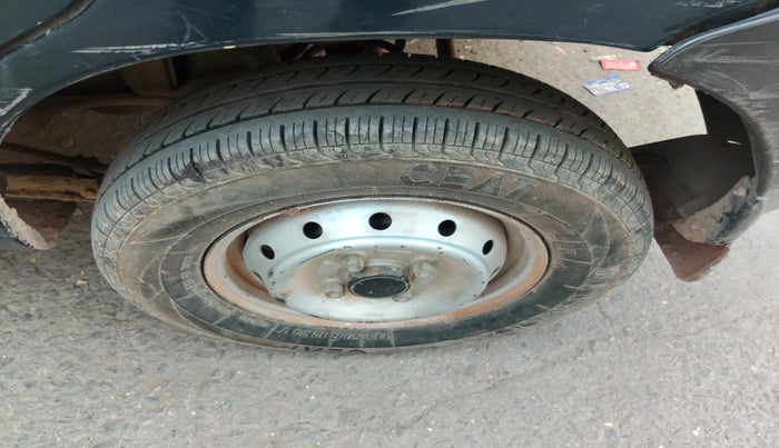 2012 Maruti Alto LXI, Petrol, Manual, 62,554 km, tyre