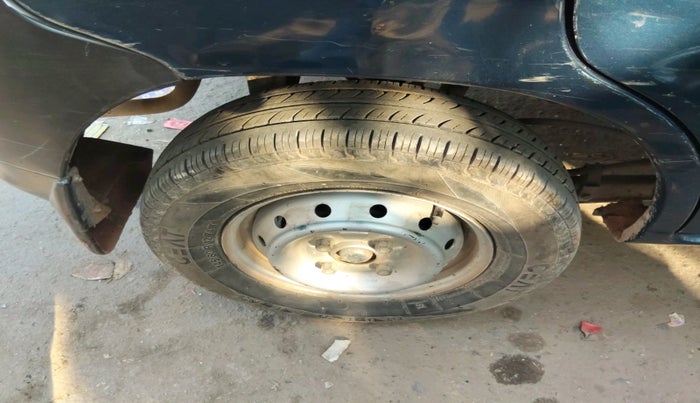 2012 Maruti Alto LXI, Petrol, Manual, 62,554 km, tyre