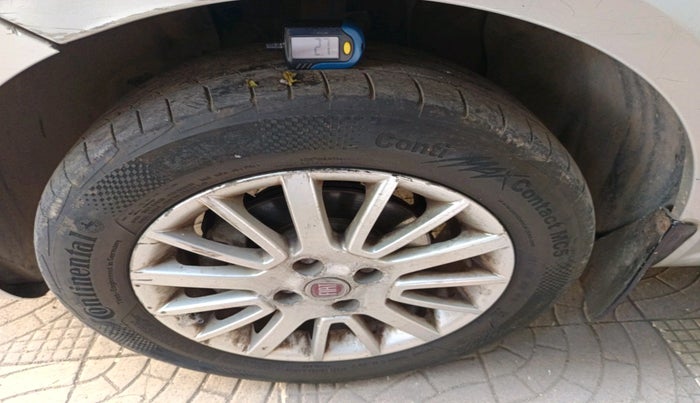 2011 Fiat Linea EMOTION PK 1.3 MJD, Diesel, Manual, 45,814 km, tyre