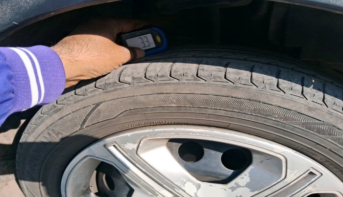 2017 Tata NEXON XT DIESEL, Diesel, Manual, 1,21,332 km, tyre