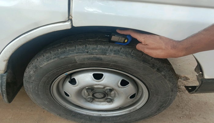 2022 Maruti Eeco 5 STR AC CNG (O), Petrol, Manual, 59,909 km, tyre