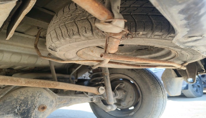 2015 Maruti Eeco 5 STR WITH A/C+HTR, Petrol, Manual, 54,313 km, tyre