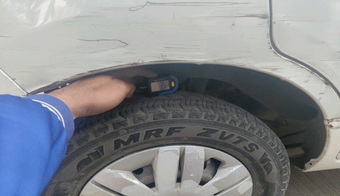 2014 Maruti Alto 800 LXI, Petrol, Manual, 50,659 km, tyre