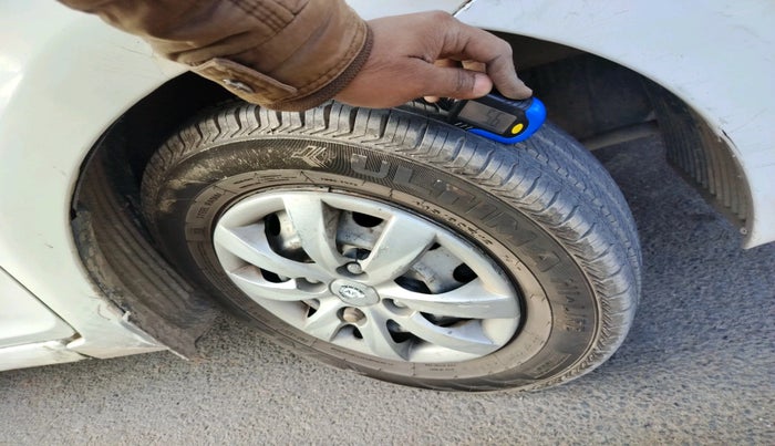 2012 Hyundai Eon ERA +, Petrol, Manual, 83,894 km, tyre