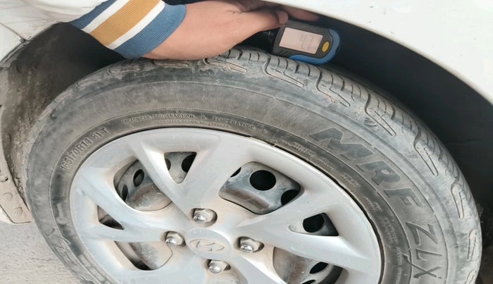 2017 Hyundai Grand i10 SPORTZ 1.2 KAPPA VTVT, Petrol, Manual, 1,81,463 km, tyre