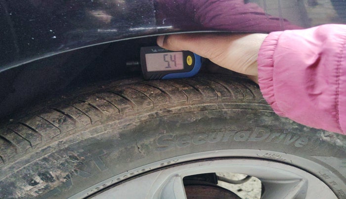 2018 Hyundai Verna 1.6 SX (O) CRDI MT, Diesel, Manual, 85,000 km, tyre