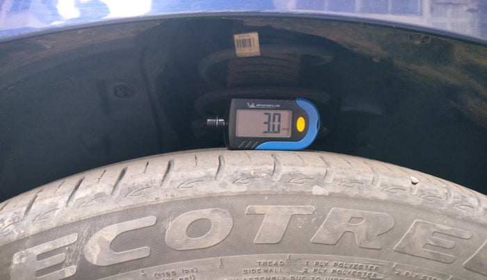 2025 Tata ALTROZ XM PLUS SUNROOF CNG, Petrol, Manual, 26,864 km, tyre