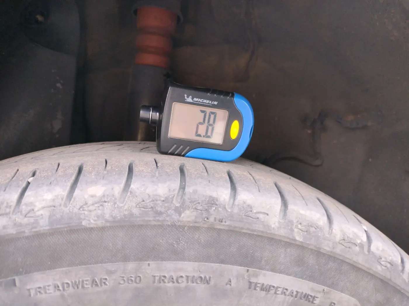 2025 Tata ALTROZ XM PLUS SUNROOF CNG, CNG, Manual, 26,864 km, tyre