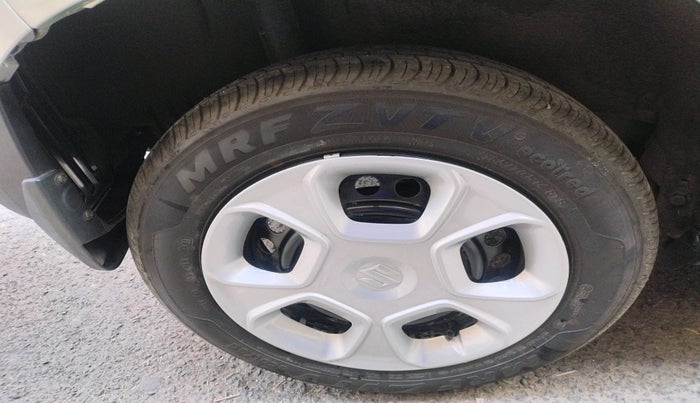 2023 Maruti S PRESSO VXI, Petrol, Manual, 10,497 km, tyre