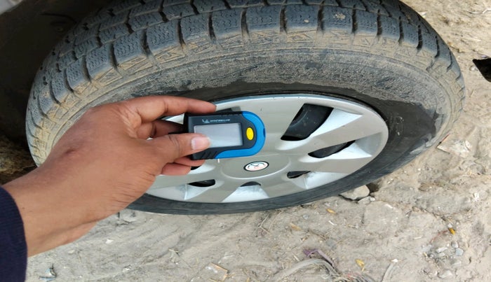 2023 Maruti Eeco 7 STR STD 1.2, Petrol, Manual, 63,134 km, tyre