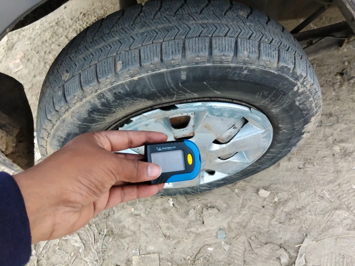 2023 Maruti Eeco 7 STR STD 1.2, CNG, Manual, 63,134 km, tyre