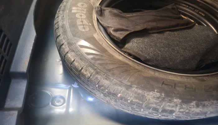 2024 Hyundai GRAND I10 NIOS SPORTZ 1.2 KAPPA VTVT, Petrol, Manual, 27,341 km, tyre