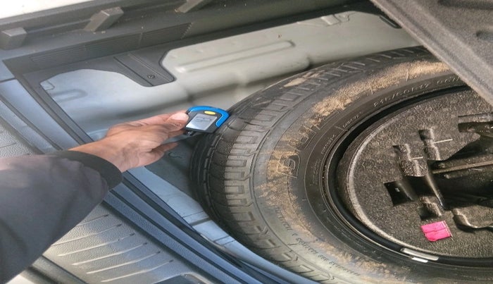 2017 Hyundai Creta SX PLUS AT 1.6 PETROL, Petrol, Automatic, 60,423 km, tyre