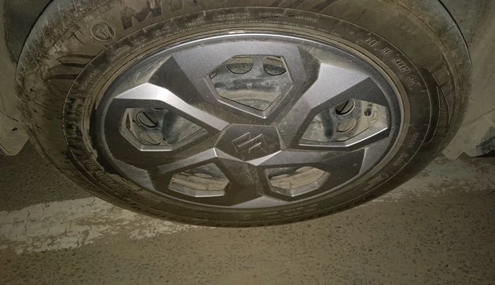 2025 Maruti BREZZA VXI AT SMART HYBRID, Petrol, Automatic, 16,460 km, tyre