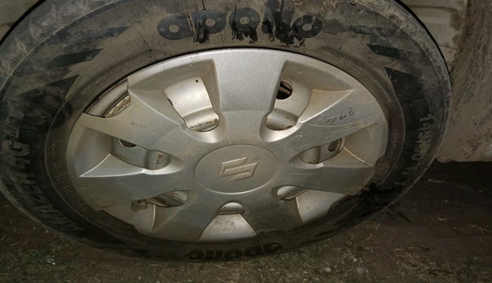 2013 Maruti Wagon R 1.0 LXI, Petrol, Manual, 77,241 km, tyre