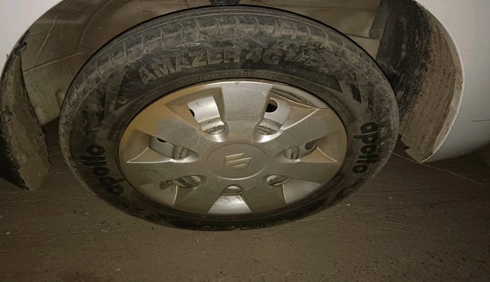 2013 Maruti Wagon R 1.0 LXI, Petrol, Manual, 77,241 km, tyre