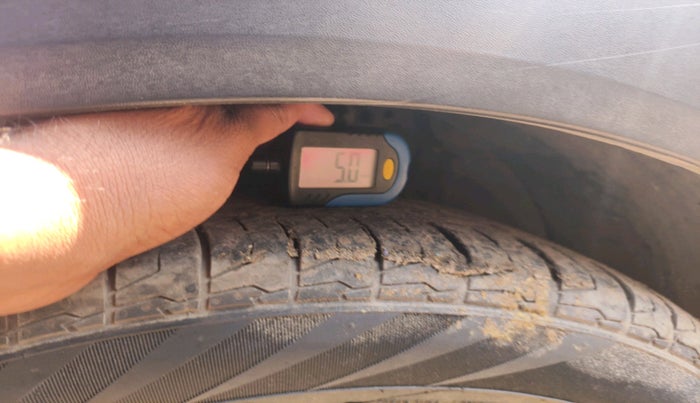 2018 Hyundai Creta SX (O) 1.6 PETROL, Petrol, Manual, 1,00,765 km, tyre