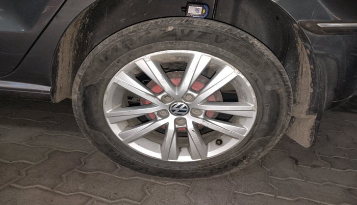 2012 Volkswagen Polo HIGHLINE DIESEL, Diesel, Manual, 82,397 km, tyre