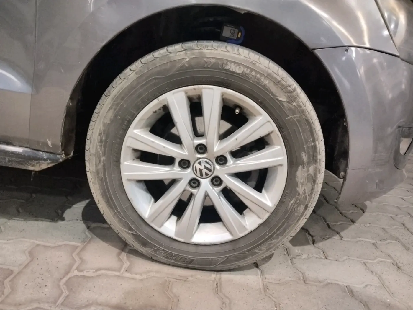 2012 Volkswagen Polo HIGHLINE DIESEL, Diesel, Manual, 82,397 km, tyre