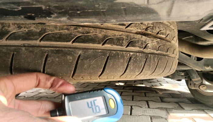 2017 Toyota Innova Crysta 2.8 ZX AT 7 STR, Diesel, Automatic, 97,580 km, tyre