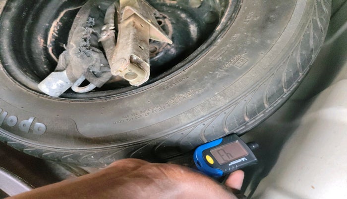 2011 Hyundai i20 MAGNA (O) 1.2, Petrol, Manual, 38,431 km, tyre