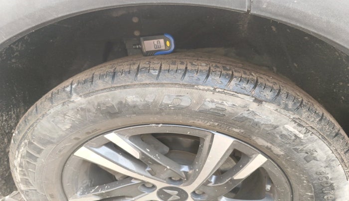 2023 Mahindra XUV700 AX 5 P MT 7 STR, Petrol, Manual, 24,158 km, tyre