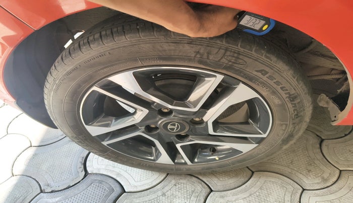 2020 Tata Tiago XZ PLUS PETROL, Petrol, Manual, 30,951 km, tyre