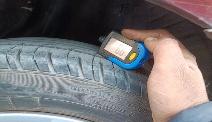 2017 Honda Amaze 1.2L I-VTEC S, Petrol, Manual, 97,514 km, tyre