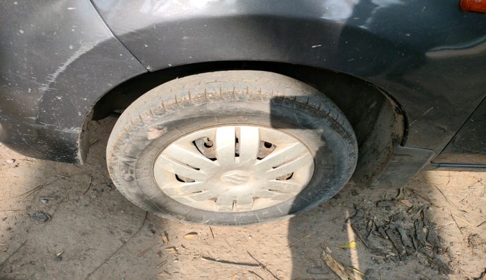 2017 Maruti Alto 800 VXI, Petrol, Manual, 19,480 km, tyre