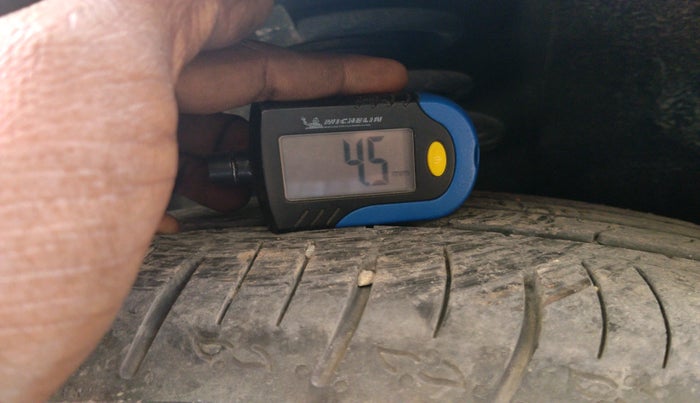 2023 Mahindra XUV700 AX 5 D MT 5 STR, Diesel, Manual, 35,445 km, tyre