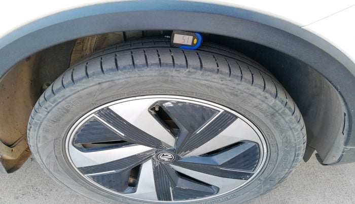 2022 MG ZS EV EXCLUSIVE, Electric, Automatic, 85,960 km, tyre