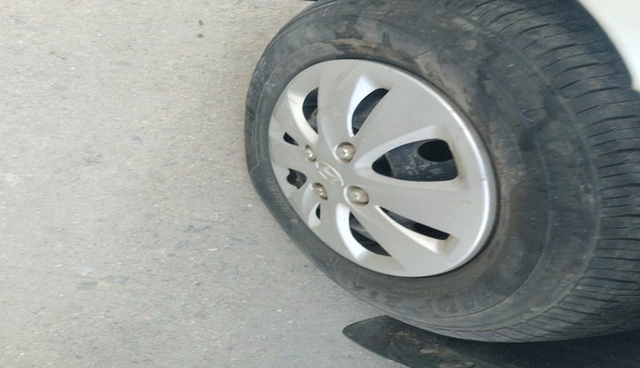 2011 Hyundai i10 SPORTZ 1.2, Petrol, Manual, 43,412 km, tyre