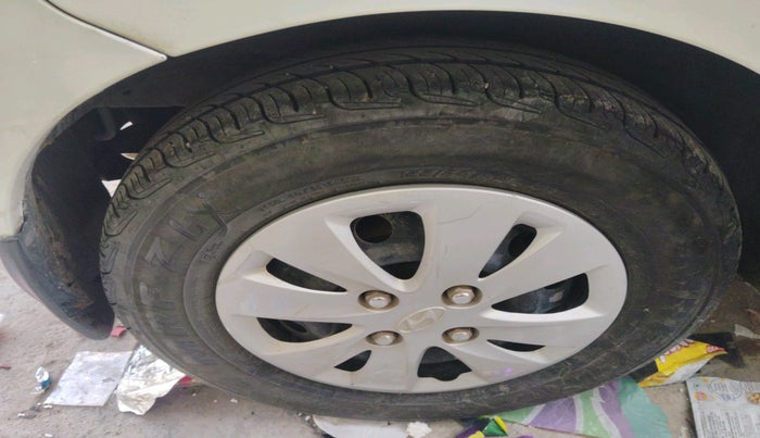 2011 Hyundai i10 SPORTZ 1.2, Petrol, Manual, 43,412 km, tyre