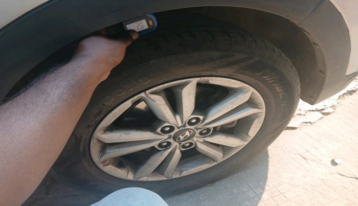 2015 Hyundai Creta SX PLUS 1.6 PETROL, Petrol, Manual, 85,632 km, tyre