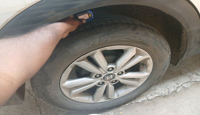 2015 Hyundai Creta SX PLUS 1.6 PETROL, Petrol, Manual, 85,632 km, tyre