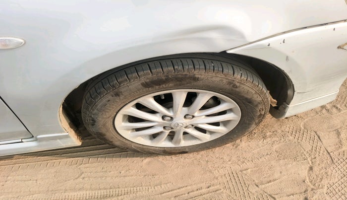 2011 Toyota Etios V, Petrol, Manual, 49,606 km, tyre