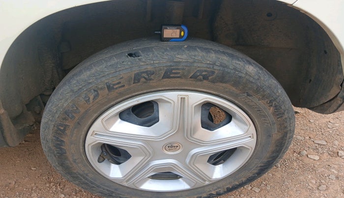 2016 Renault Duster 85 PS RXL DIESEL, Diesel, Manual, 88,000 km, tyre