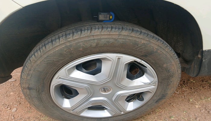 2016 Renault Duster 85 PS RXL DIESEL, Diesel, Manual, 88,000 km, tyre