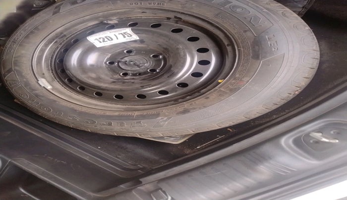 2019 Jeep Compass LIMITED PLUS DIESEL, Diesel, Manual, 1,45,742 km, tyre