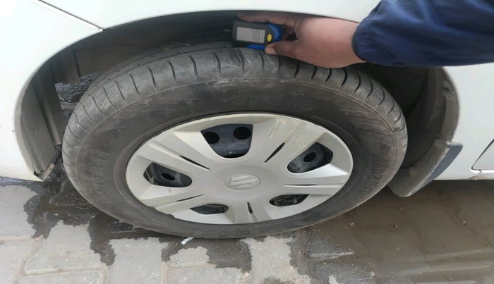 2014 Maruti Wagon R 1.0 VXI, Petrol, Manual, 1,08,774 km, tyre