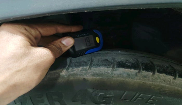 2019 Renault Kwid RXL, Petrol, Manual, 92,652 km, tyre