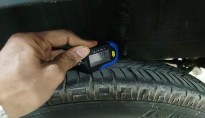 2019 Renault Kwid RXL, Petrol, Manual, 92,652 km, tyre