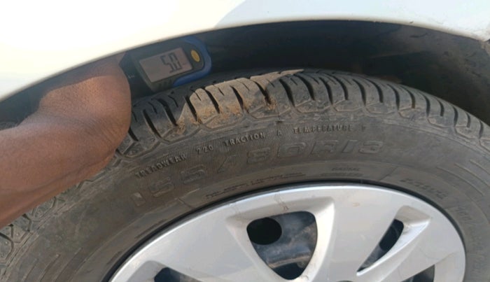 2011 Hyundai i10 SPORTZ 1.2, Petrol, Manual, 81,715 km, tyre