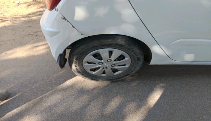 2011 Hyundai i10 SPORTZ 1.2, Petrol, Manual, 81,715 km, tyre